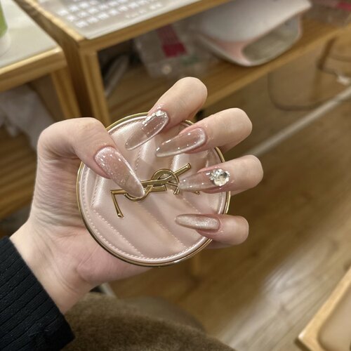 千金玻璃珠奶茶猫眼镶钻美甲