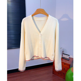 学院风拿捏 羊毛混纺TB英伦风贴布针织开衫女V领短款春秋毛衣外套