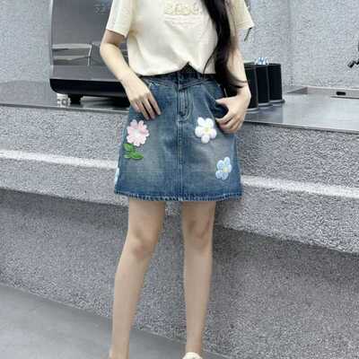 高腰显瘦半身裙KKKVIBE短裙