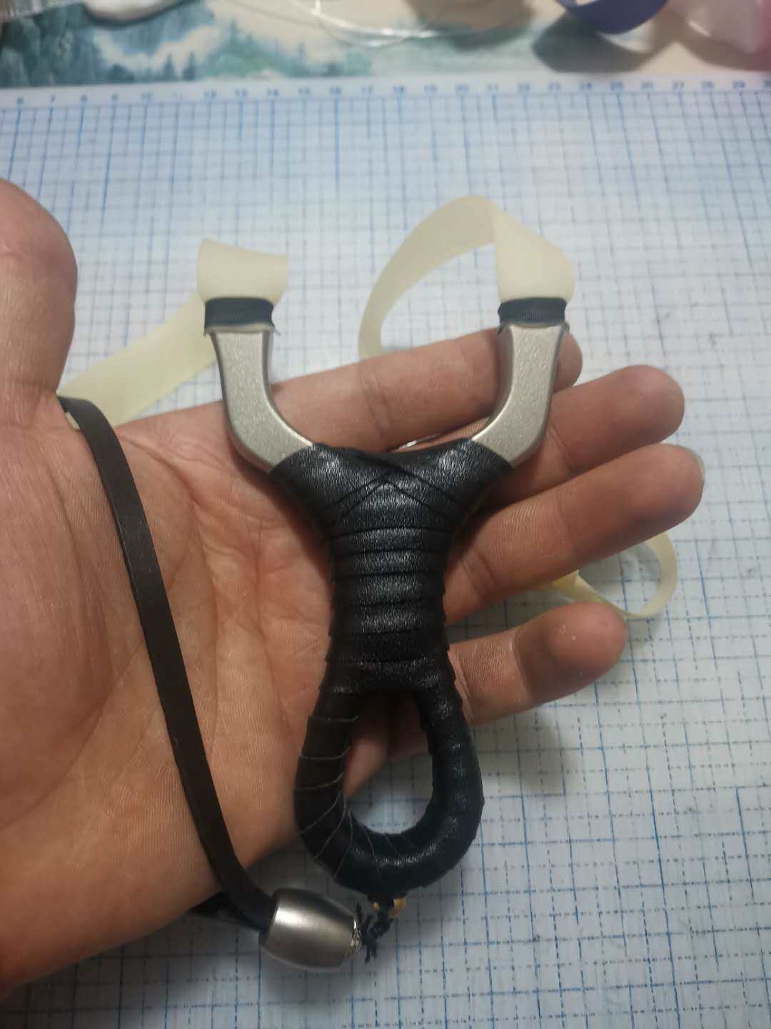 新款304不锈钢超硬扁皮筋弹弓精准射击户外神器非钛合金干将