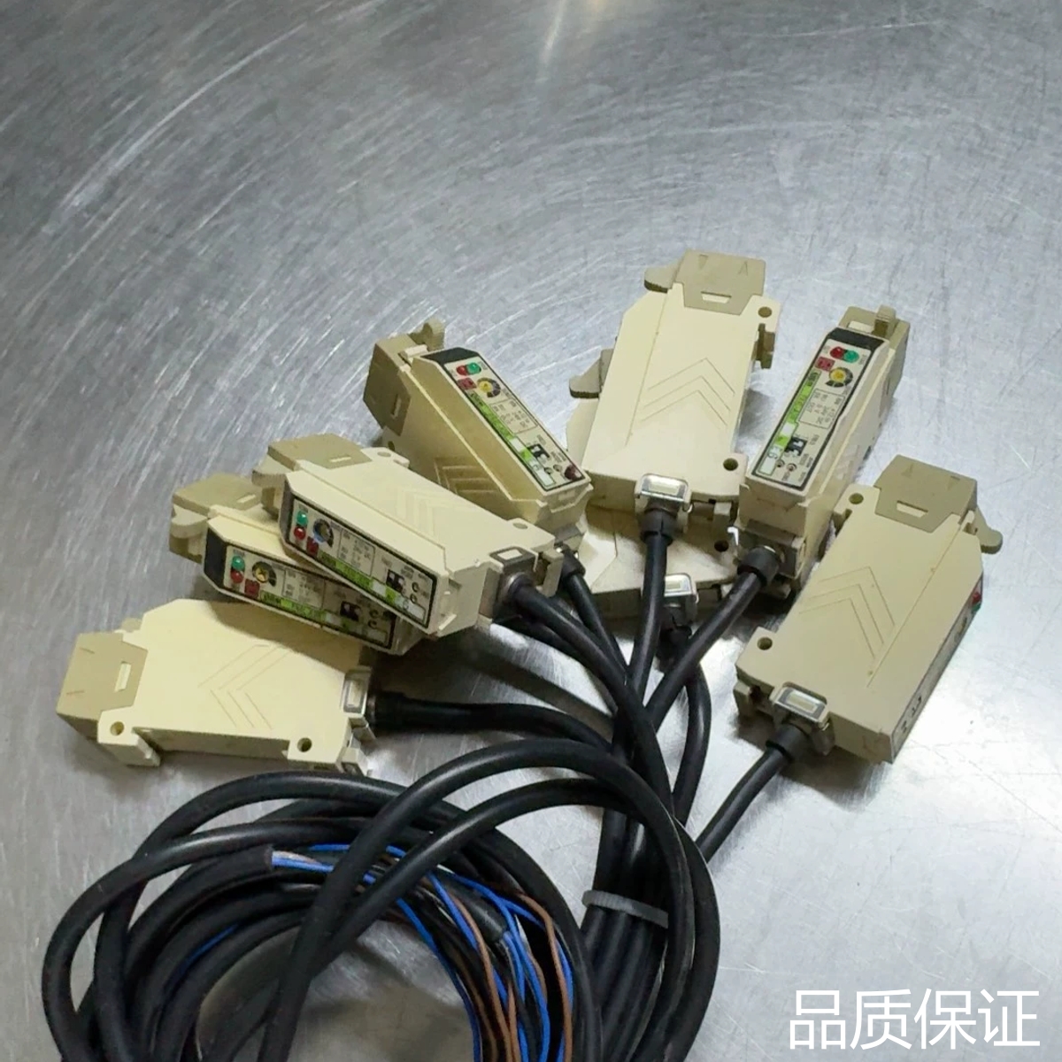 适配SUNX神视传感器，型号为FX4L-A3R，成色良好。每议价