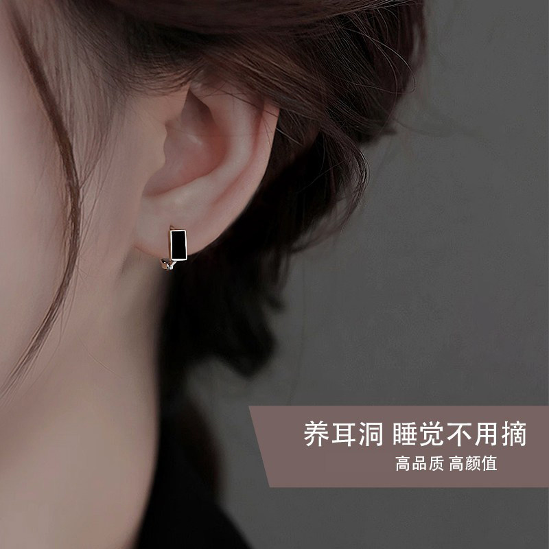 Z小姐999纯银针黑色方块耳扣纯银耳饰2026新款爆款港式复古耳环男