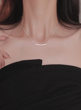 Z小姐999银简约微笑项链女