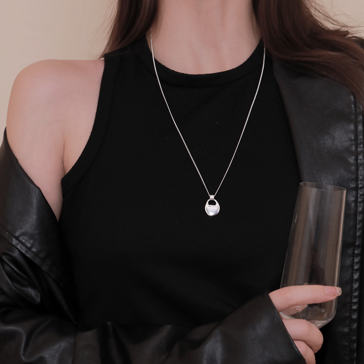 Z小姐马鞍包吊坠长款项链