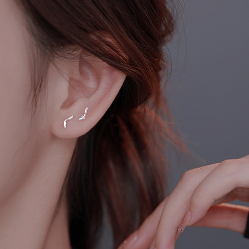 Z小姐999银针小鱼锦鲤耳钉女
