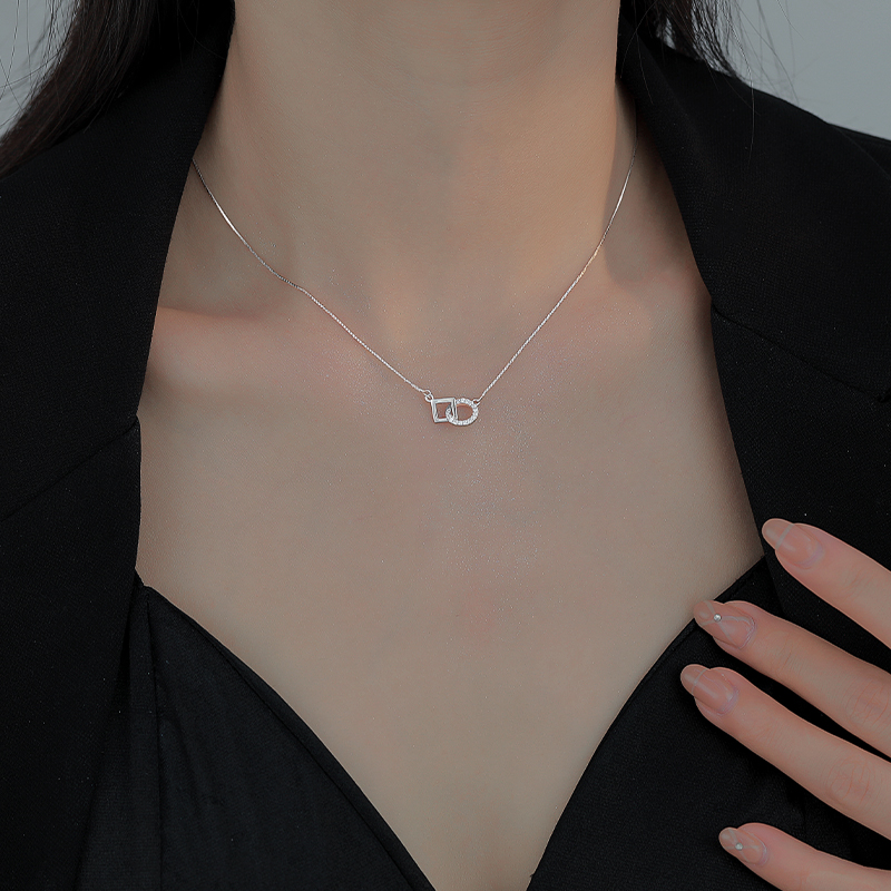 Z小姐纯银女几何锆石项链