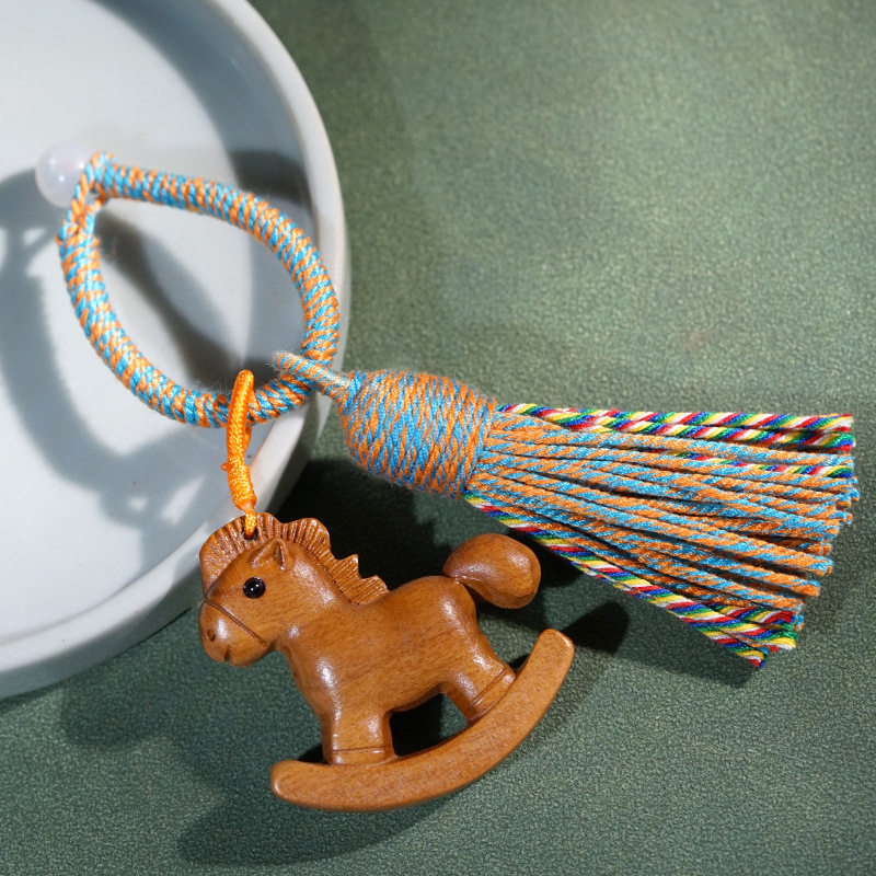 木雕木马摇摇马挂件流苏包包挂文玩挂饰生肖马钥匙扣编织绳木作