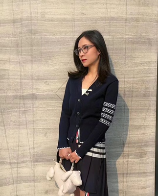 2025新款秋冬款小狗时尚百搭简单明了长袖针织开衫上衣女