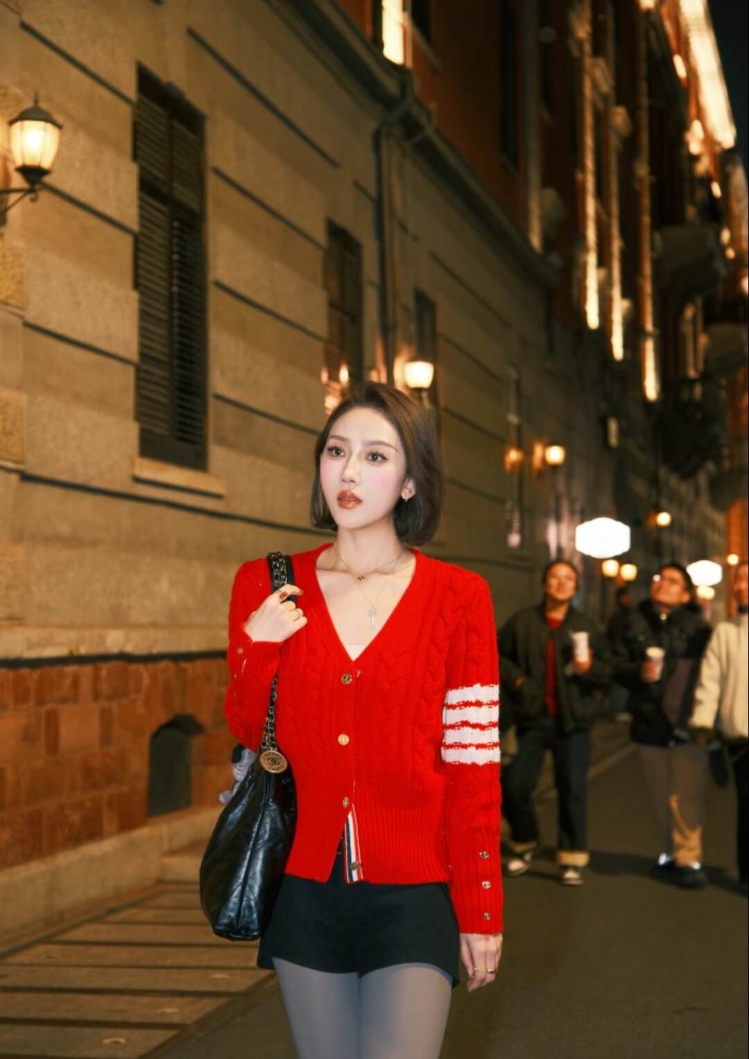复古麻花V领针织开衫女 红色四条杠休闲短款金扣毛衣外套春秋