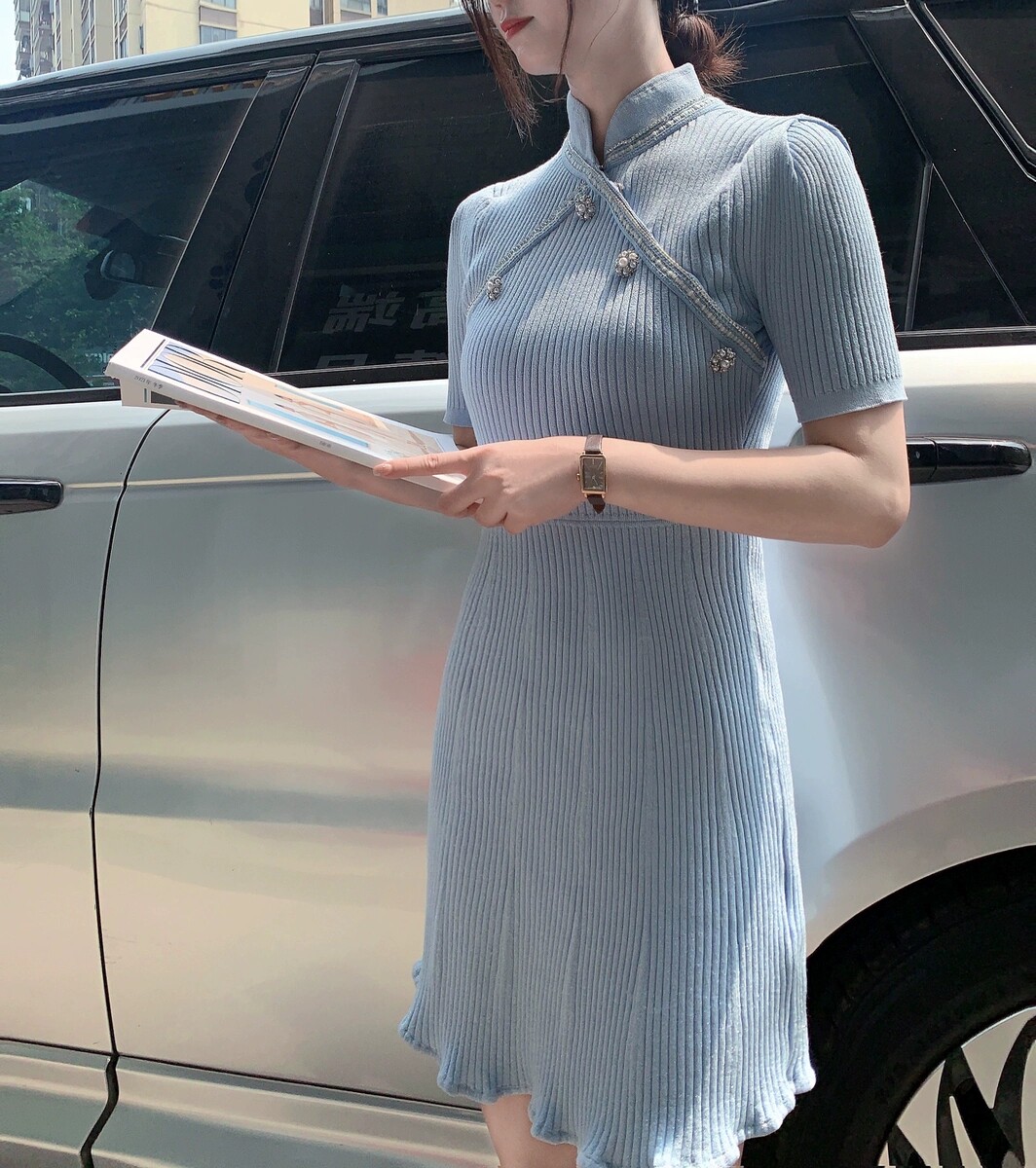 连衣裙-重工钻石中国风旗袍收腰显瘦针织短袖名媛蓝色连衣裙女