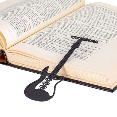 乌克兰Dmitriy读书也摇滚书签