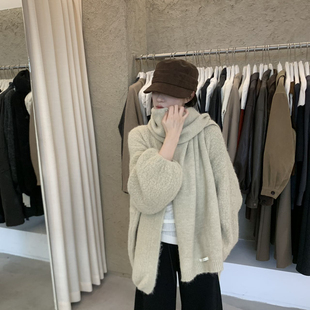 BLUEPOPS温暖大版毛衣针织保暖毛衣配围巾W2333