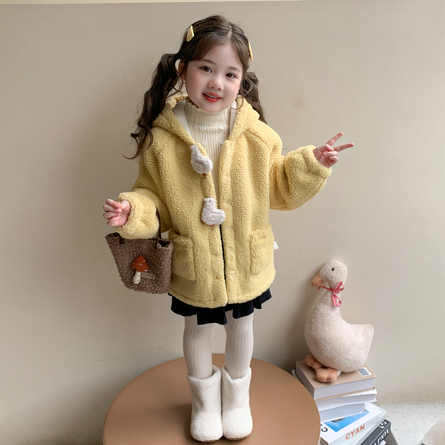 女童毛毛衣外套冬季新款儿童加绒加厚上衣女孩棉袄中大童保暖棉衣