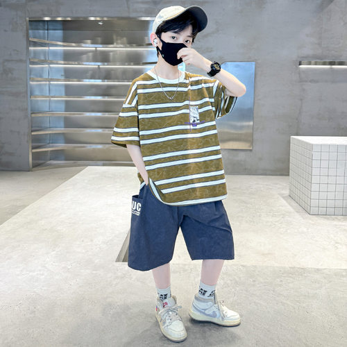 男童夏季新款条纹短袖 T 恤运动短裤儿童中大童韩系舒适帅气套装