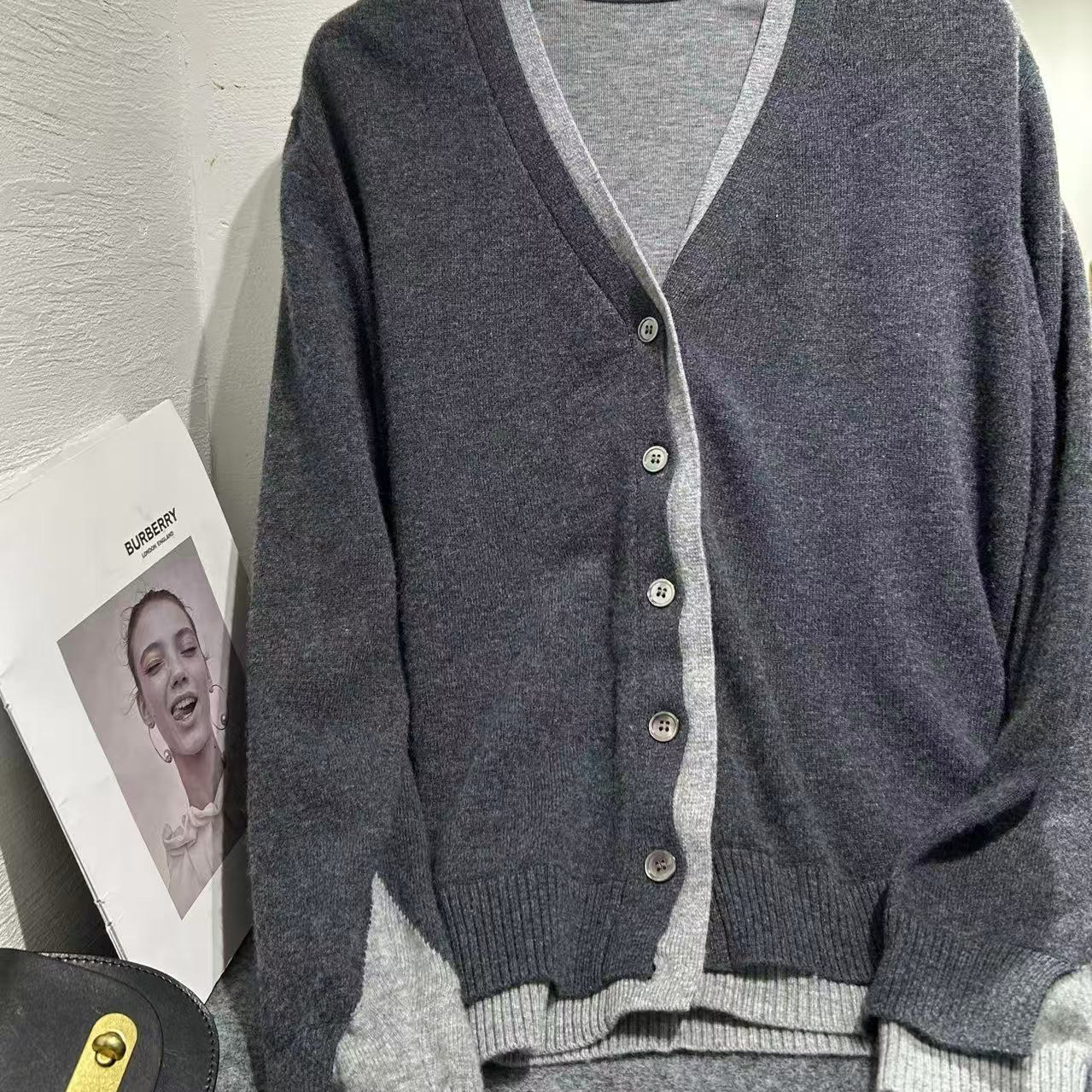 DYZ1947 新款时尚韩版气质通勤假两件女士羊毛开衫