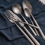 304 Отецская сталь -вилка из нержавеющей стали Spoon Retro Matte, создавая старые ремесленные десертные спинки ресторан ресторана, отель, коммерческий стейк, нож.