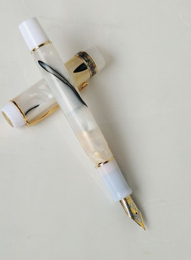 狂暑季袋鼠凯格露316钢笔世纪豆腐螺旋帽书写练字毕业季礼品乳白