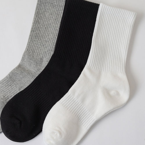 纯色百搭男女黑白中筒袜