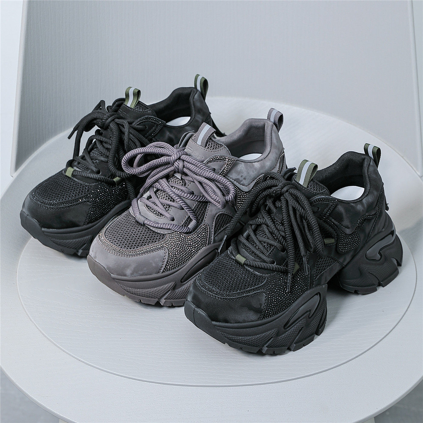 网面厚底老爹鞋女2025秋季新款时尚水钻轻便透气休闲运动松糕鞋子