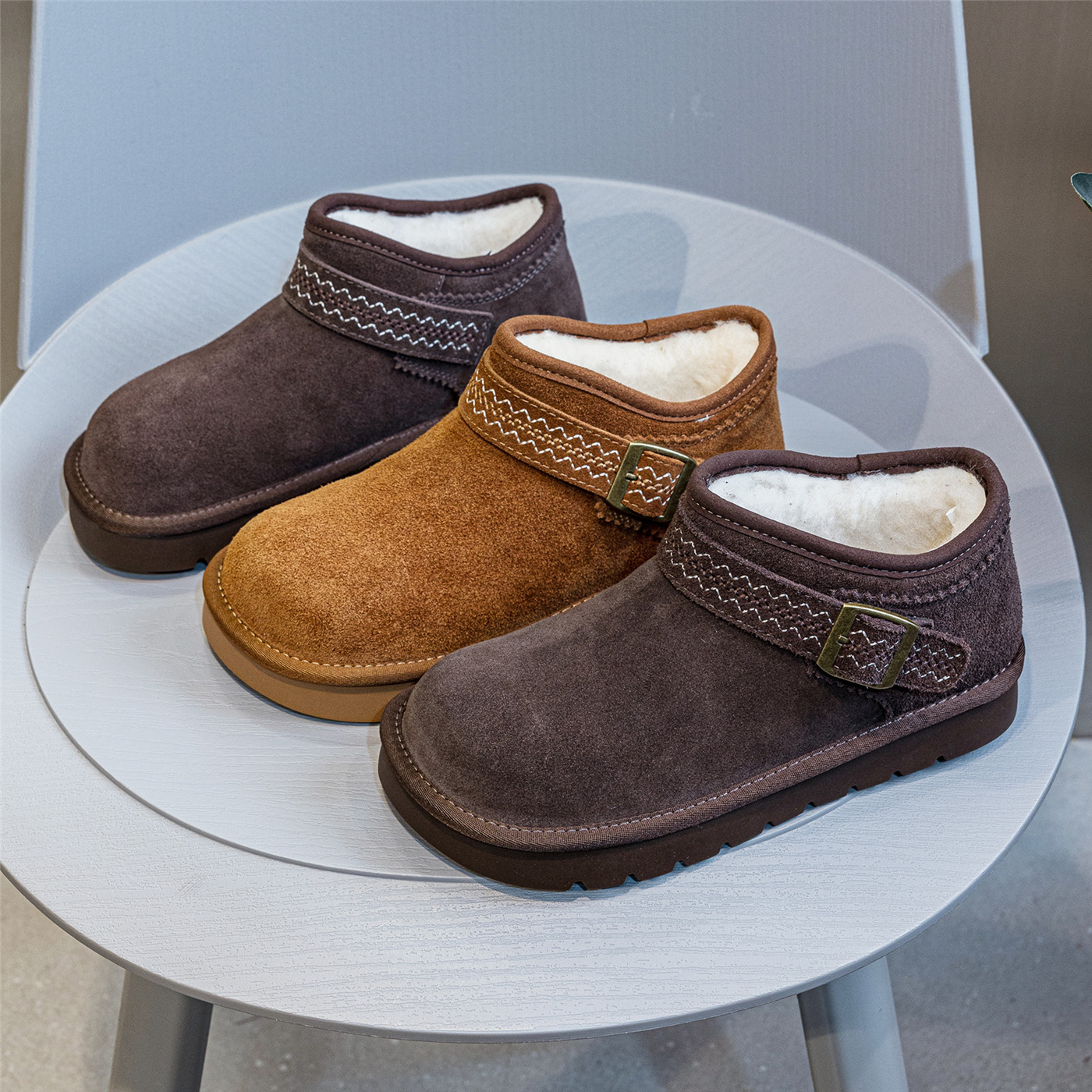 真皮加厚绒雪地靴女2025冬季新款时尚皮带扣厚底保暖舒适东北棉鞋