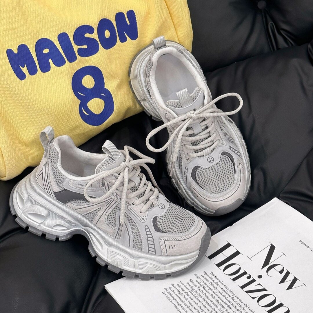 厚底轻便显脚小老爹鞋女2026春季新款时尚潮流爆款透气休闲运动鞋