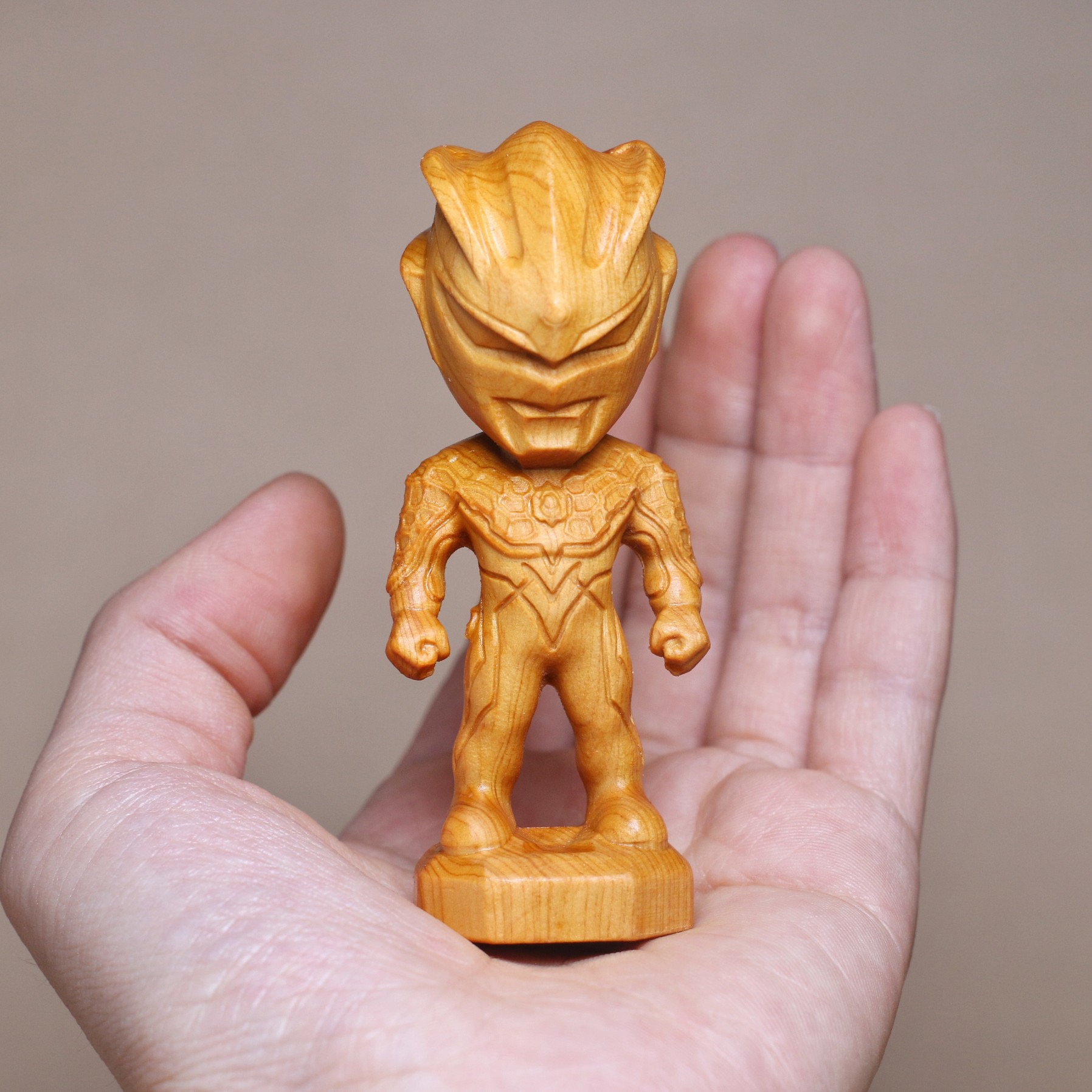 崖柏木雕赛罗奥特曼手把件工艺品摆件人偶车载装饰品儿童生日礼物