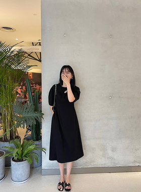 春夏折扣CHIC YAC/轻熟镂空领口廓形袖黑色长款连衣裙