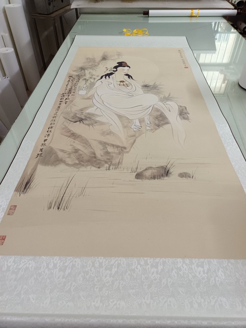张大千观音造像立轴高清宣纸