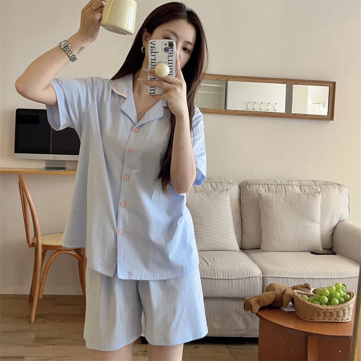 夏季睡衣女款ins多巴胺素色薄款简约休闲开衫短袖短裤家居两件套