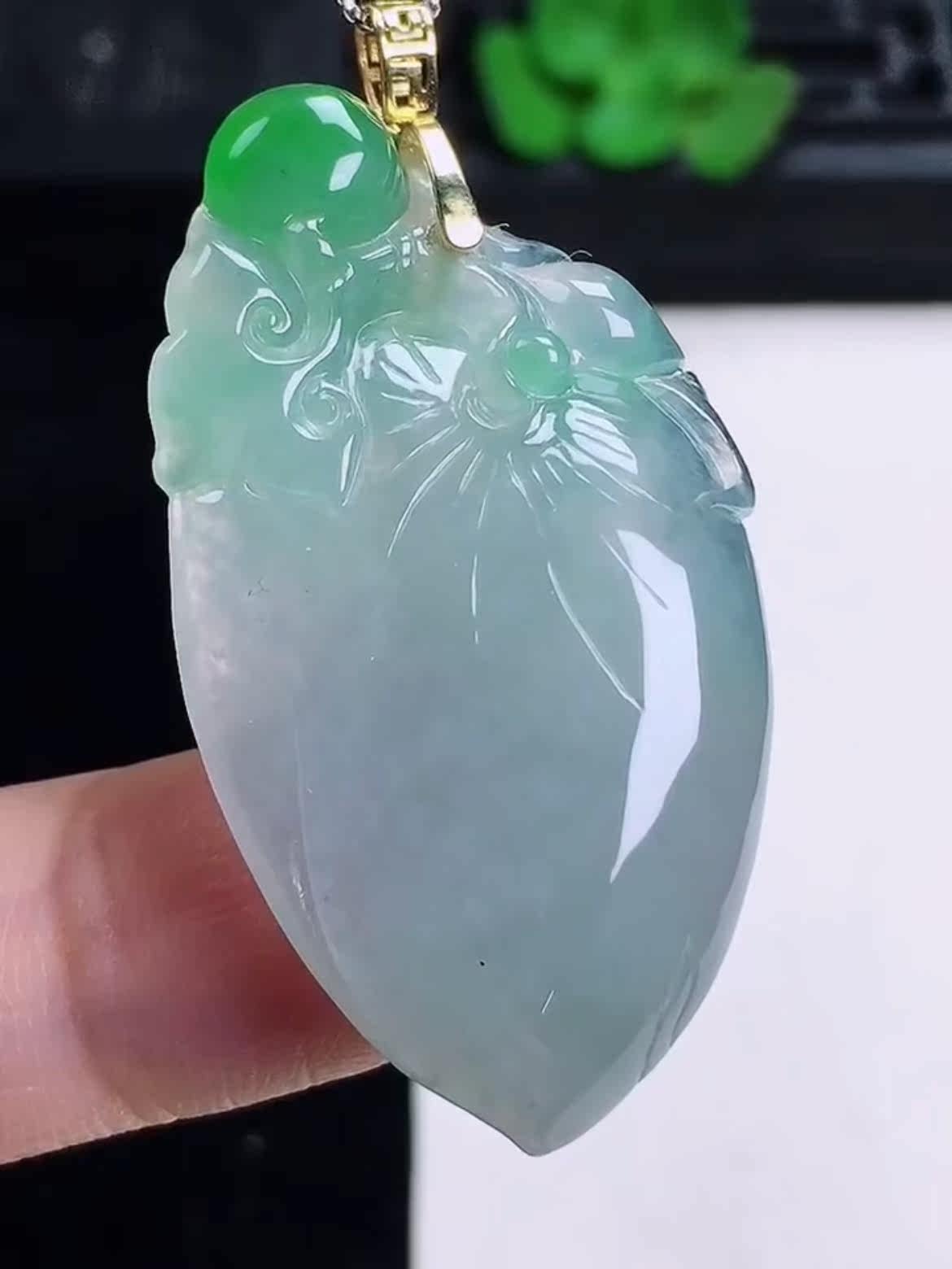 缅甸天然a货18k金扣飘绿福寿桃吊坠福寿双全玉石翡翠玉桃玉坠挂件
