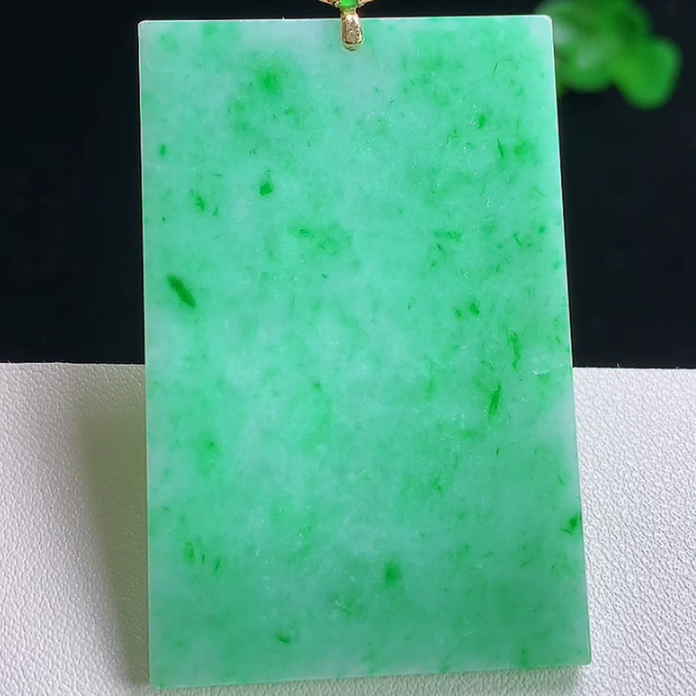 天然玉石翡翠平安无事牌玉坠缅甸料A货18K金镶冰飘绿无事牌吊坠