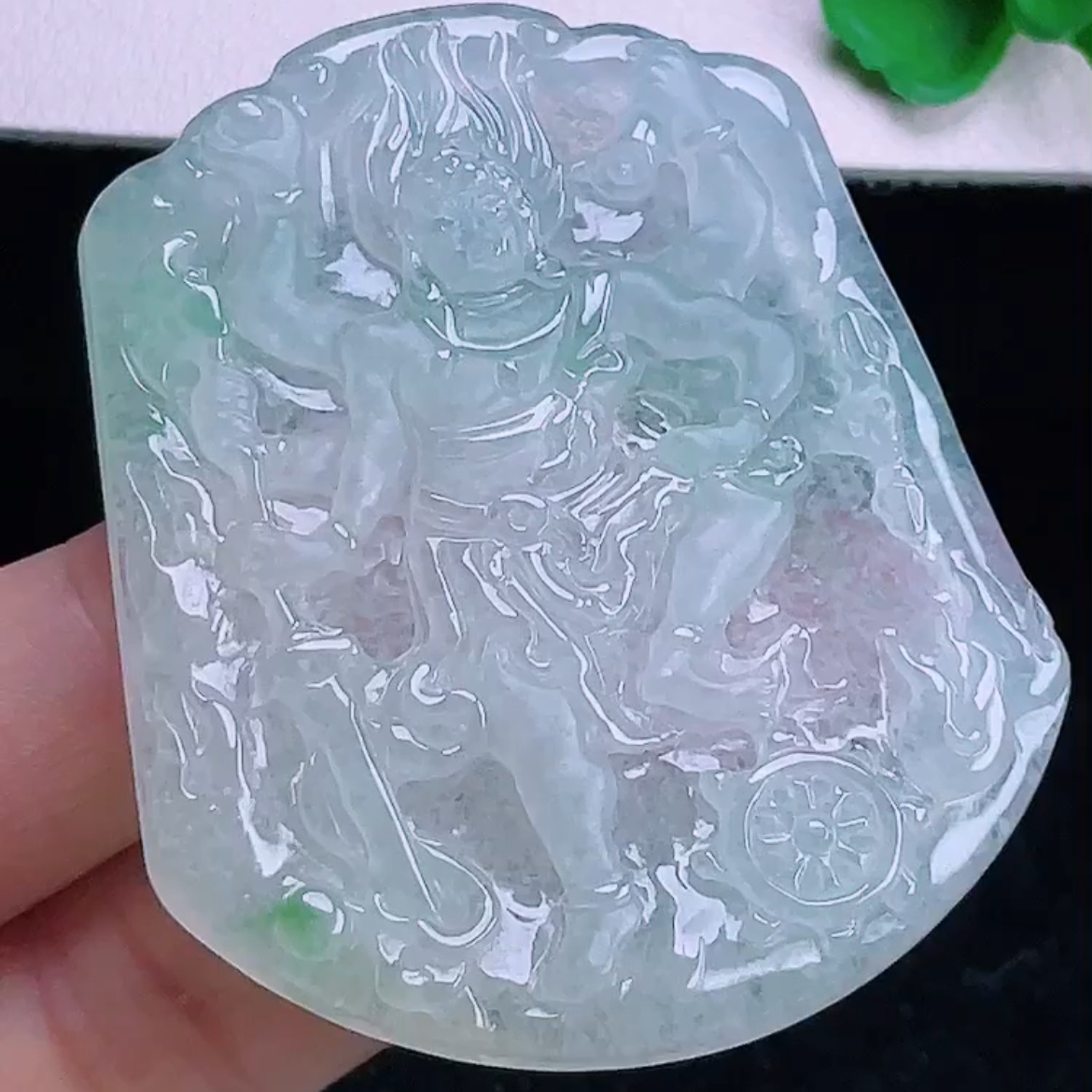 缅甸天然A货玉石翡翠冰种飘花不动明王菩萨吊坠 生肖鸡守护佛玉坠