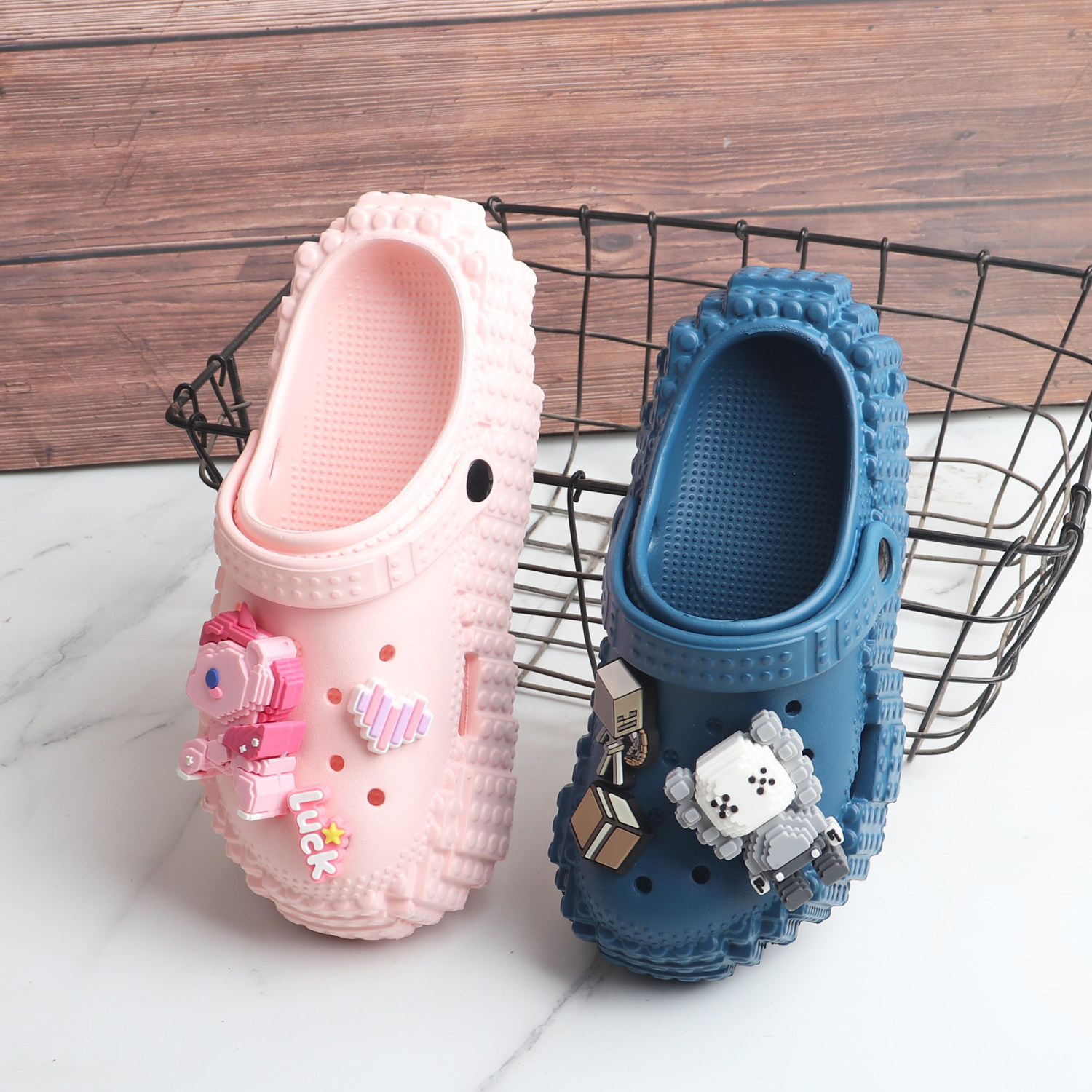 儿童洞洞鞋软防滑居家包头后绊带男孩卡通机器人女童厚底透气EVA,童鞋/婴儿鞋/亲子鞋,儿童洞洞鞋,淘宝优惠券,粉丝福利购,淘宝优惠卷