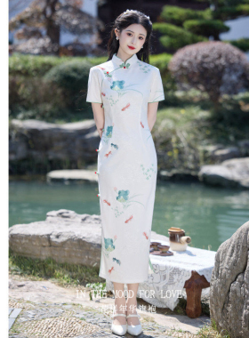 四小姐花样年华旗袍高考2026旗开得胜女新中式连衣裙复古淡雅白色