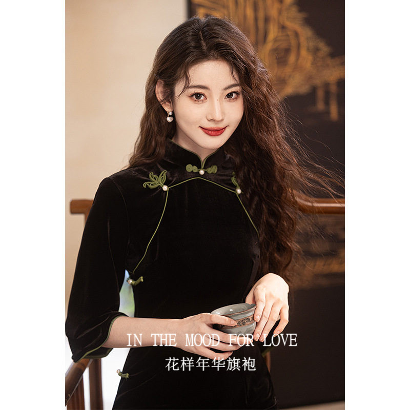 黑色秋款新中式少女茶服