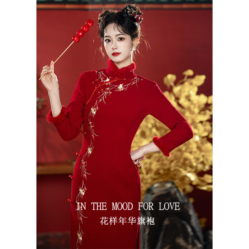 红色新中式加绒女敬酒服