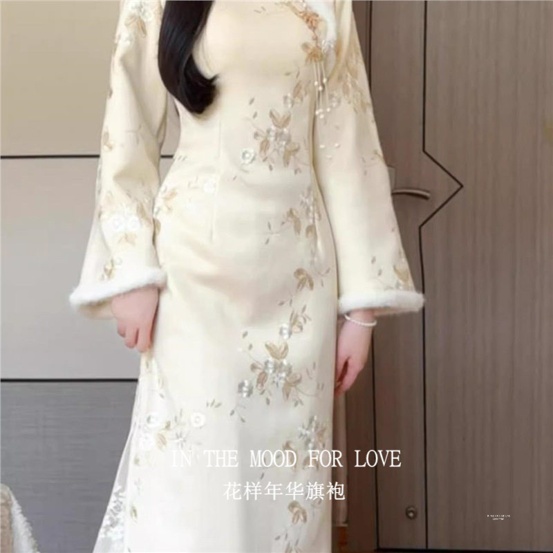 2025冬新款绣花麂皮绒女服