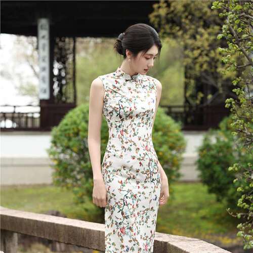 四小姐花样年华旗袍新中式改良女2026年新款夏无袖国风碎花修身年