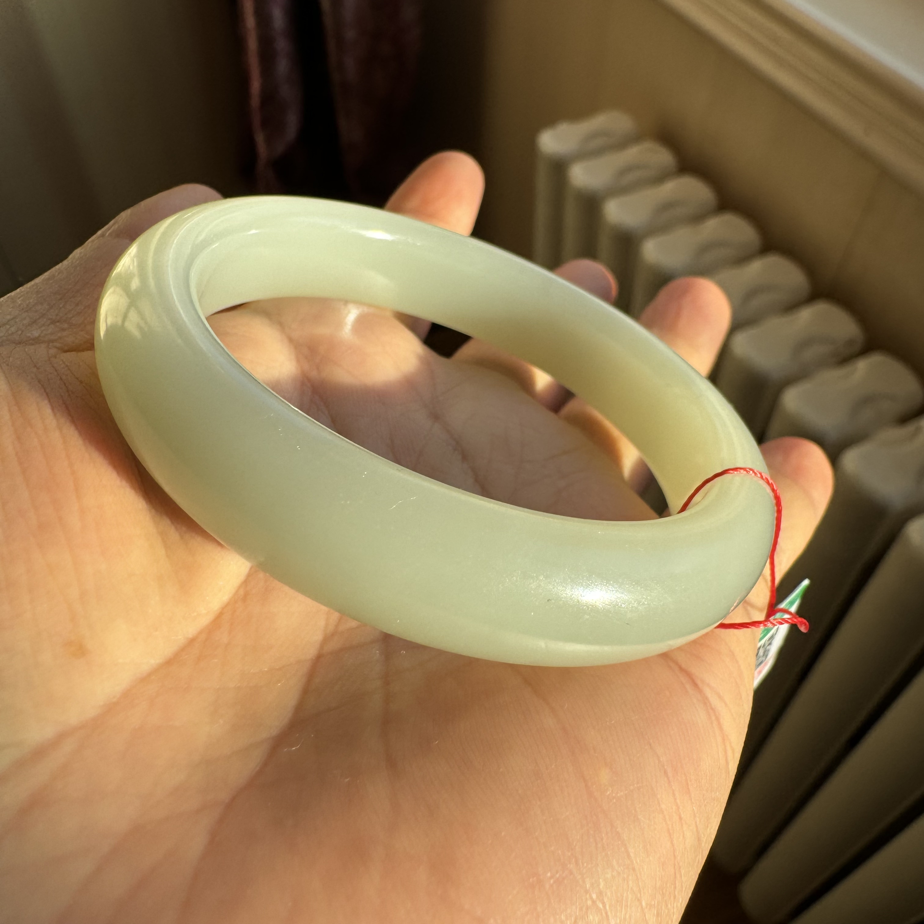 56圈新疆且末甜水河油膏料和田玉高青白玉手镯油糯细腻无暇女士镯