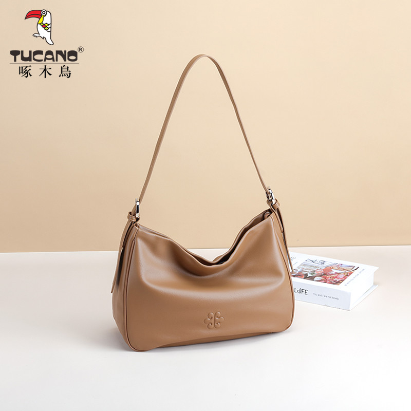 啄木鸟女包2023新款腋下包大容量单肩包百搭斜挎包软包秋冬包包女