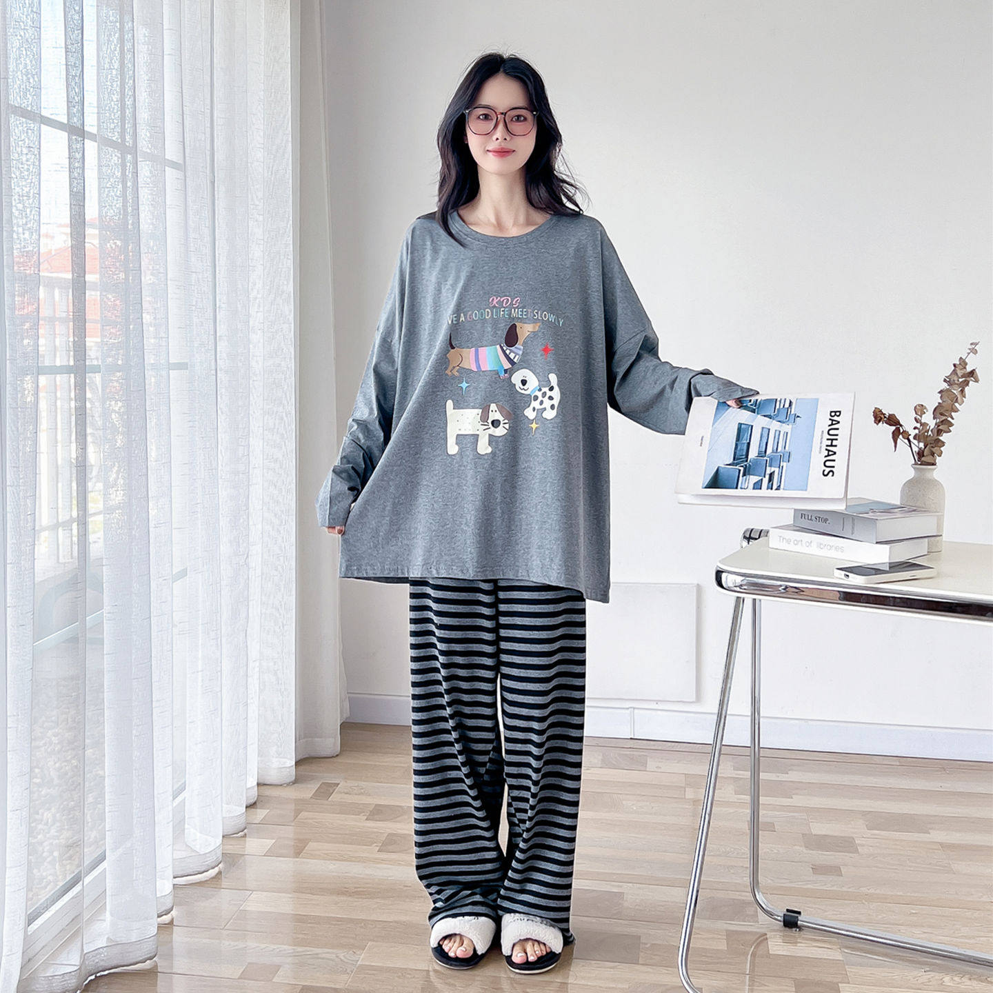 可爱狗圆领针织棉大码睡衣女春秋长袖加肥200斤可外穿家居服套装