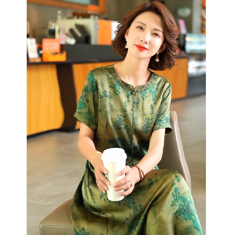 杭州大牌真丝连衣裙2025夏季新款高端妈妈桑蚕丝宽松显瘦碎花裙子