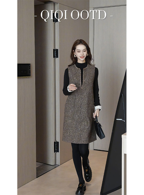 柒院家大码女装圆领小香风毛呢背心连衣裙2025秋冬宽松显瘦中长裙