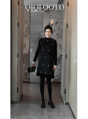 柒院家大码气质小香风刺绣翻领背心连衣裙2025秋冬宽松显瘦中长裙