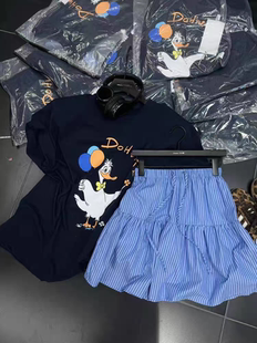 条纹短裙裙子休闲两件套 女夏上衣 十三行唐老鸭短袖 T恤半身裙套装