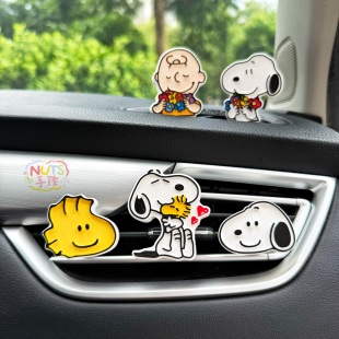 史努比狗狗车载出风口扩香石香薰精油香水可爱纯手工高级感车饰