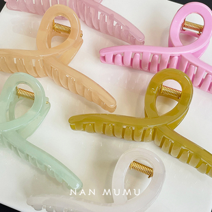 2025年夏季 亚克力大号抓夹发量多后脑勺盘发鲨鱼夹发夹 清透新款