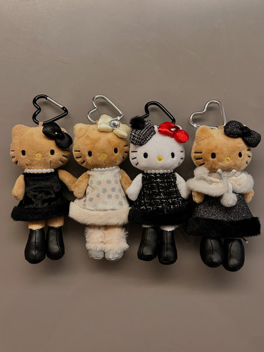 日本NIC长腿豹纹黑皮Kitty毛绒挂件可爱kt猫爱心扣书包挂饰钥匙扣