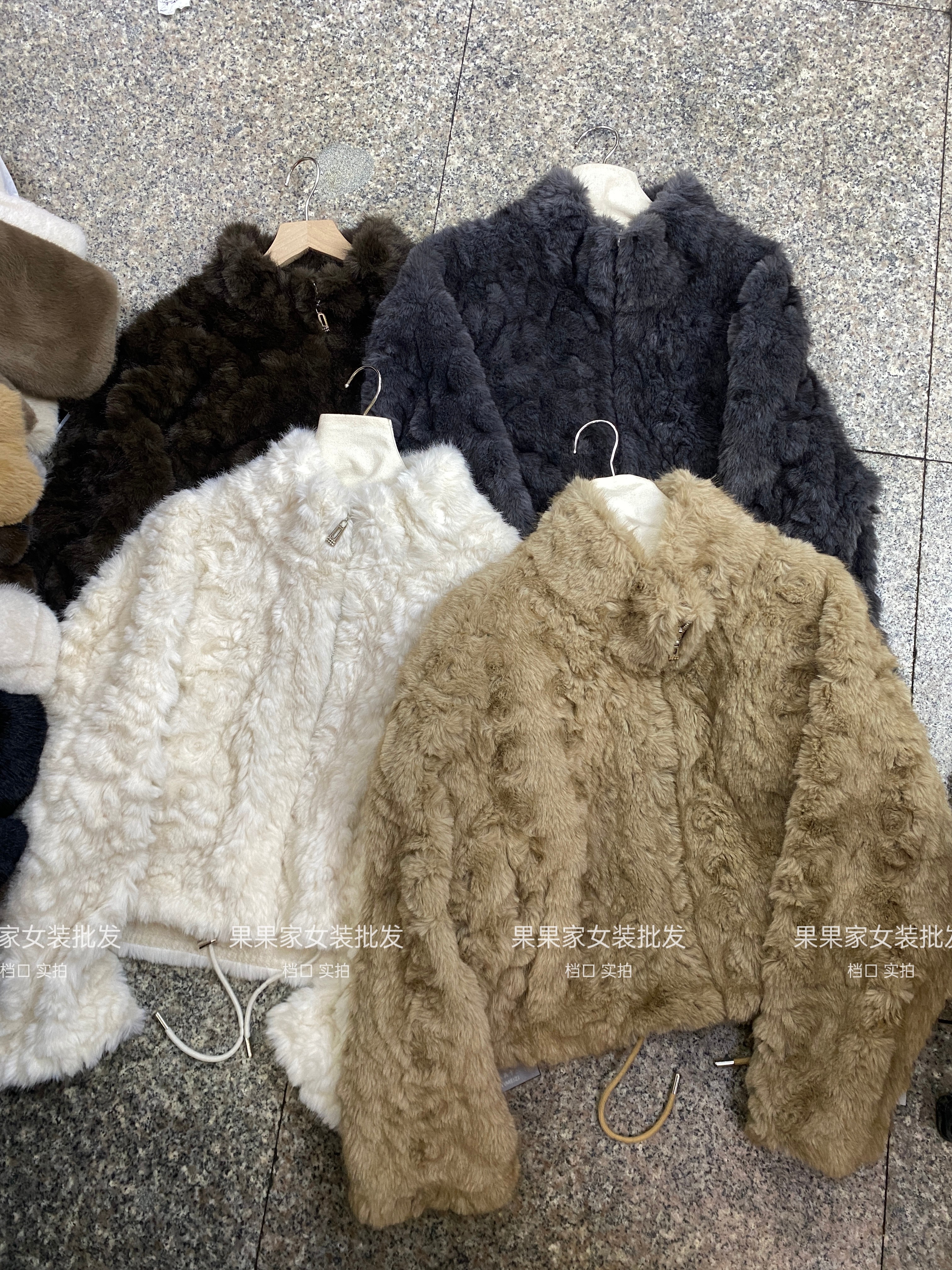 2025新款立领保暖仿貂绒外套女冬环保皮草一体加厚大衣毛毛短款女