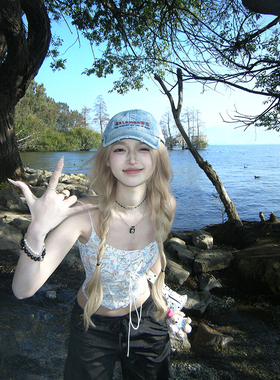 Thas9i九亿 百鲤挑一 手绘创意印花收腰高弹吊带背心女显瘦短上衣